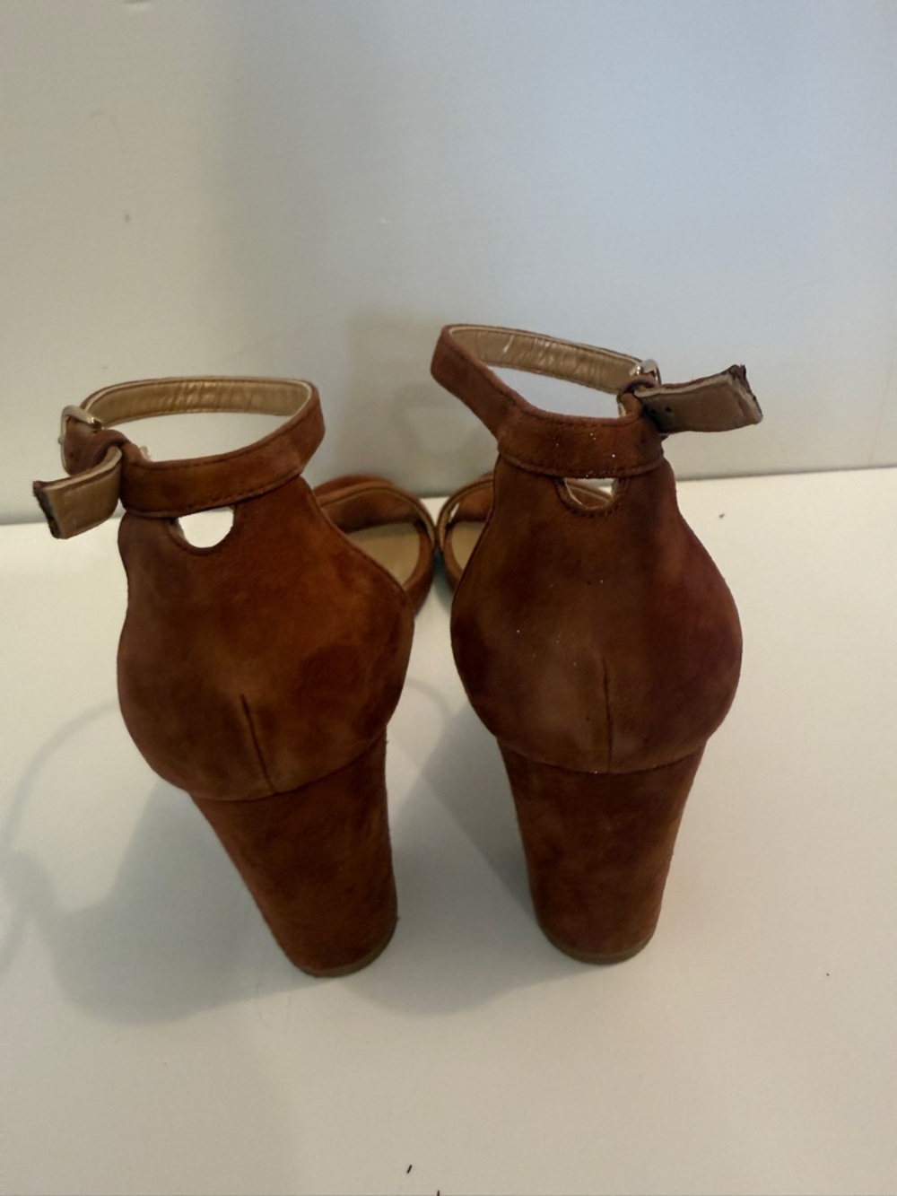 Stuart Weitzman Suede Ankle Strap Block Heel Sandals Brown Carmel Brown size 7.5 - Picture 6 of 16